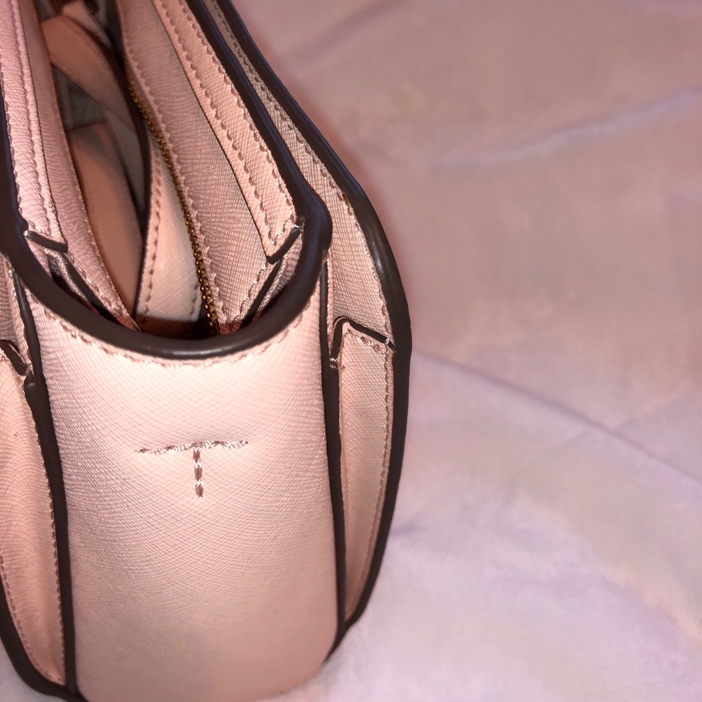 Tory Burch Robinson - Picture 5 of 6